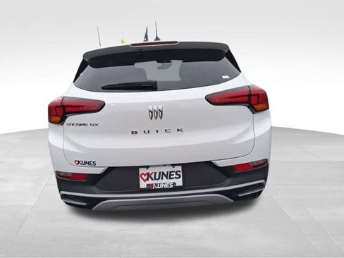 Used 2025 Buick Encore GX Preferred image 9