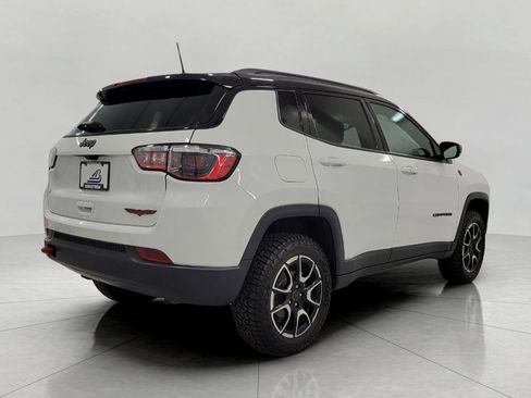 Used 2025 Jeep Compass Trailhawk AWD/4WD image 20