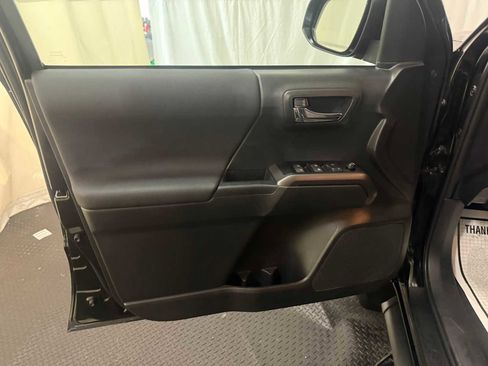 Certified 2023 Toyota Tacoma TRD Off-Road image 20