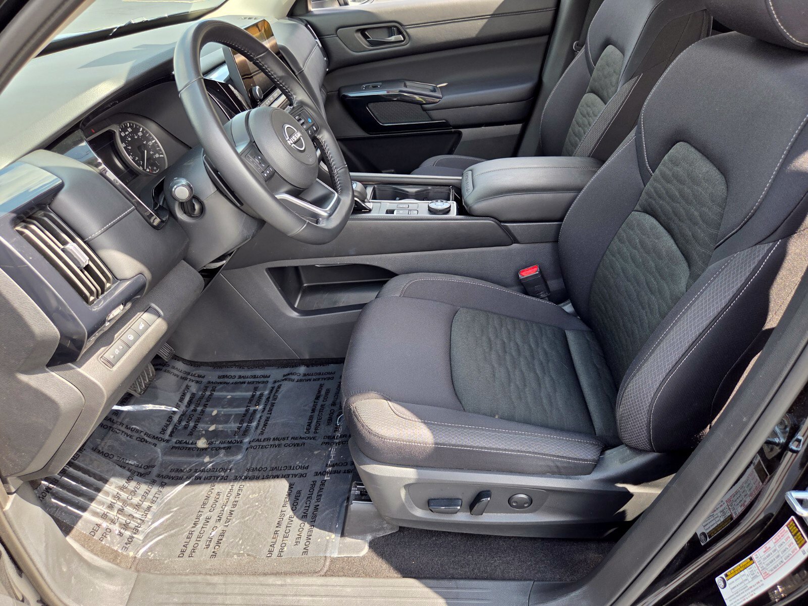 Used 2025 Nissan Pathfinder SV AWD/4WD image 9