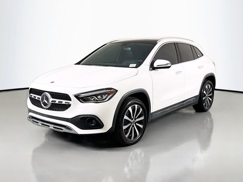 Used 2023 Mercedes-Benz GLA 250 w/ Premium Package image 3