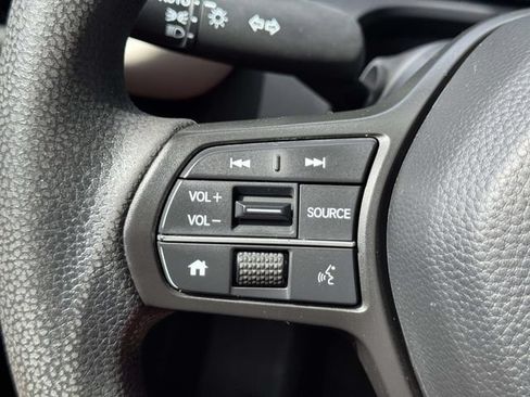 Certified 2024 Honda HR-V LX image 18
