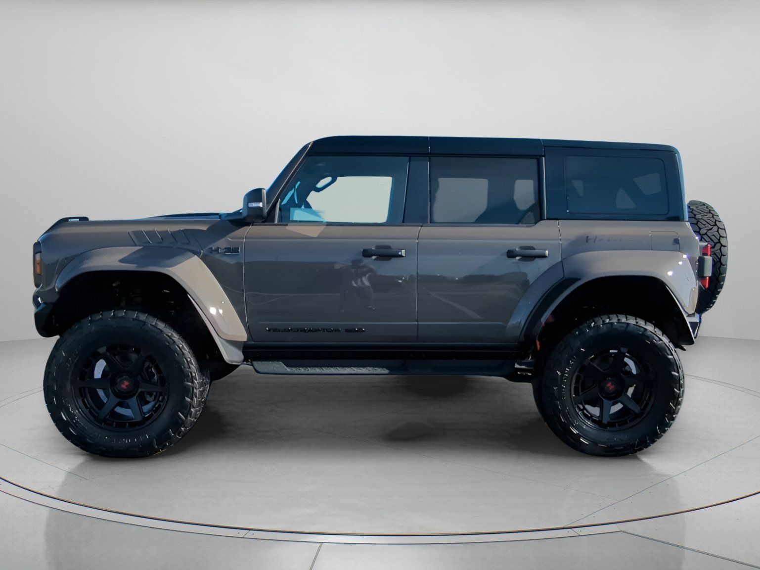 New 2026 Ford Bronco Raptor w/ Interior Carbon Fiber Pack AWD/4WD image 17