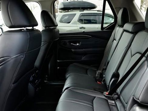 New 2026 Honda Pilot Touring image 30