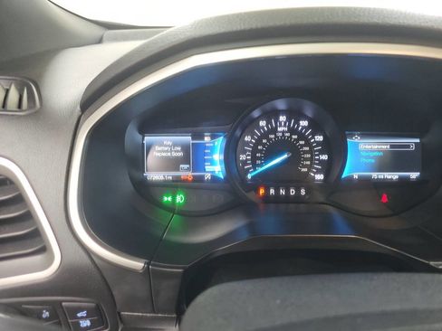 Used 2021 Ford Edge ST-Line w/ Cold Weather Package image 15