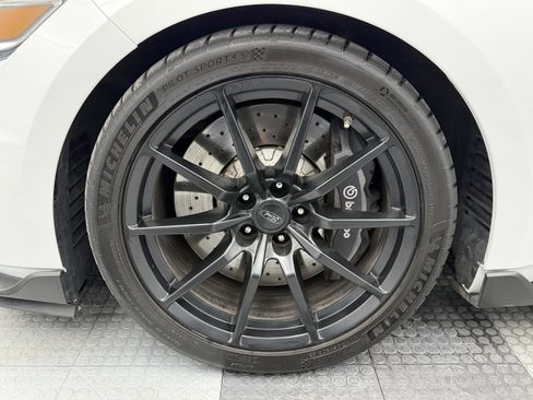 Used 2017 Ford Mustang Shelby GT350 image 27