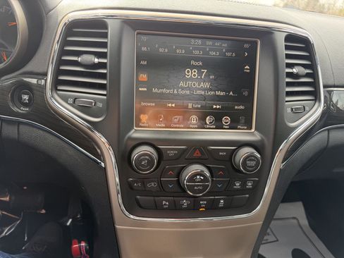 Used 2015 Jeep Grand Cherokee Overland w/ Advanced Technology Group image 14