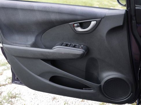 Used 2010 Honda Fit Sport image 38