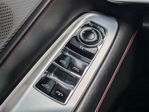 Used 2021 Chevrolet Corvette Stingray Premium Conv w/ Z51 Performance Package image 21