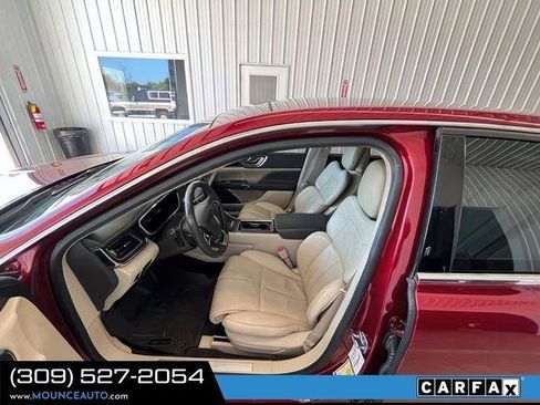 Used 2017 Lincoln Continental Reserve w/ Climate Package FWD image 17