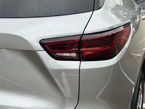 Used 2023 Chevrolet Blazer LT w/ Convenience Package image 7