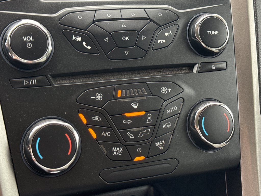 Used 2018 Ford Fusion S FWD image 18