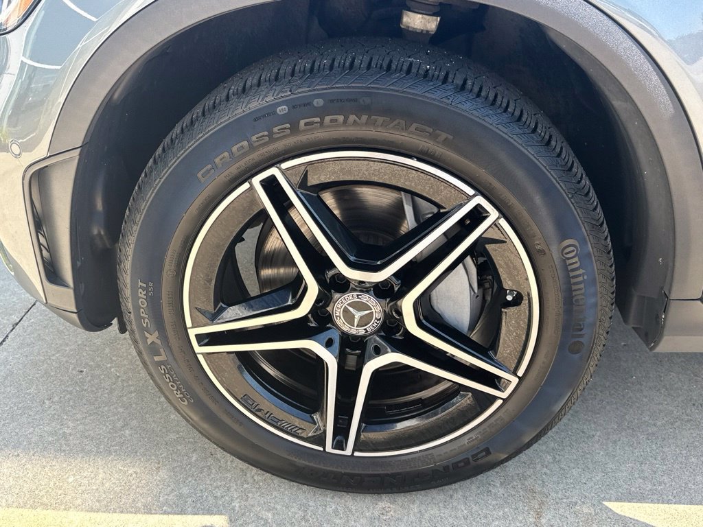 Used 2021 Mercedes-Benz GLC 300 4MATIC image 29