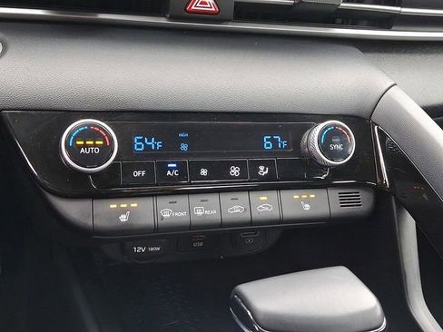 Used 2022 Hyundai Elantra SEL w/ Convenience Package image 17