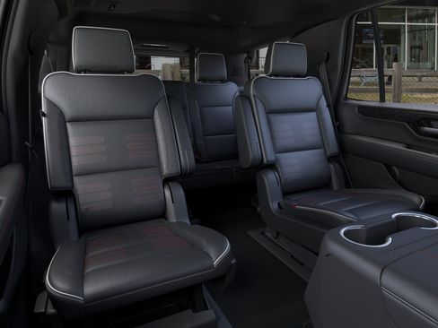 New 2026 GMC Yukon AT4 Ultimate AWD/4WD image 17
