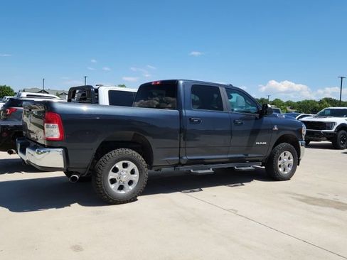 Used 2021 RAM 2500 Big Horn w/ Level 1 Equipment Group AWD/4WD image 2