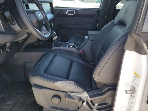 New 2026 Ford Bronco Badlands image 6