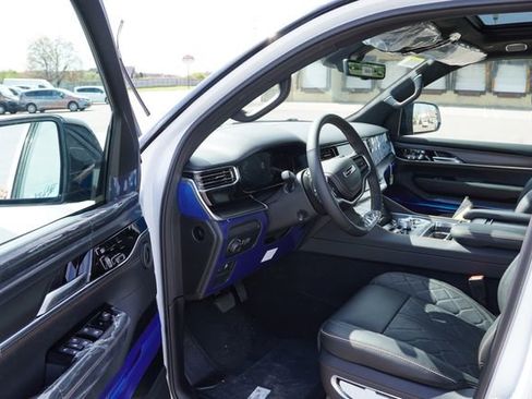 New 2026 Jeep Grand Wagoneer Summit AWD/4WD image 10