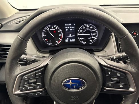 Used 2025 Subaru Outback Premium AWD/4WD image 32