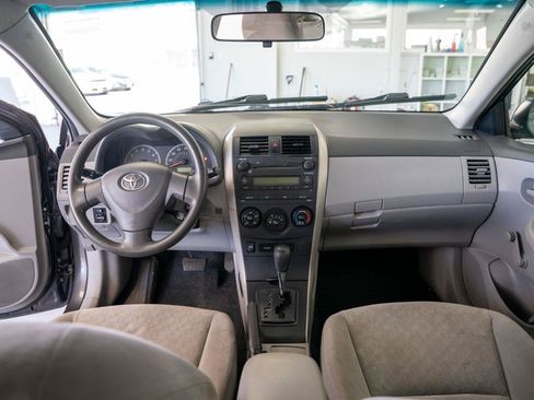 Used 2009 Toyota Corolla FWD image 12