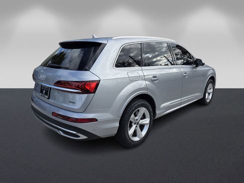 Used 2022 Audi Q7 3.0T Premium w/ Convenience Package image 4
