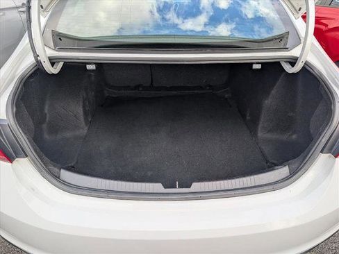 Used 2023 Chevrolet Malibu LT image 18