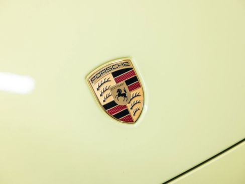 Certified 2025 Porsche 911 Carrera image 18
