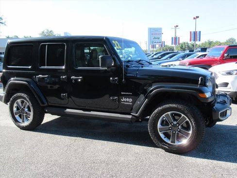 Used 2022 Jeep Wrangler Unlimited Sahara w/ LED Lighting Group AWD/4WD image 2