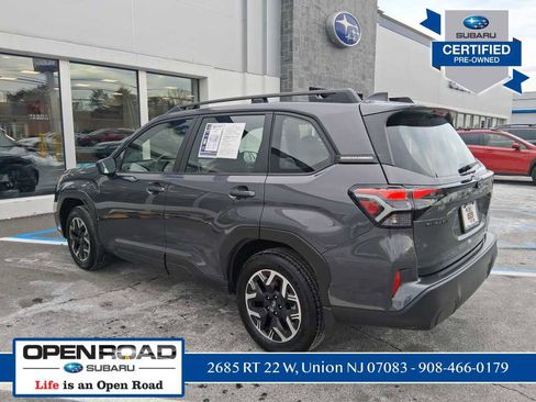 Used 2025 Subaru Forester image 6