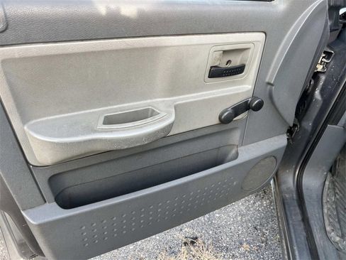 Used 2005 Dodge Dakota ST image 8