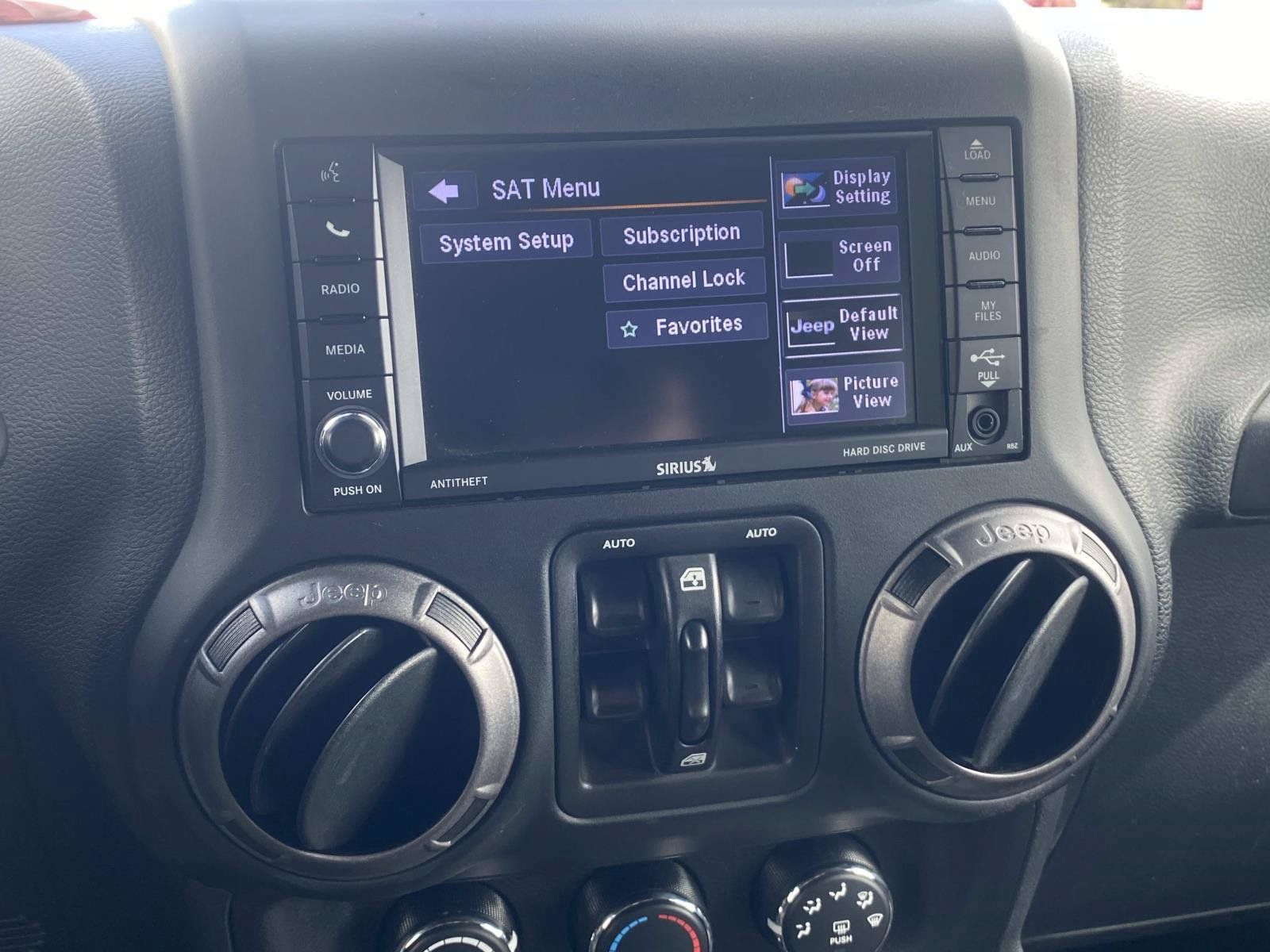 Used 2018 Jeep Wrangler Unlimited Sport S AWD/4WD image 26