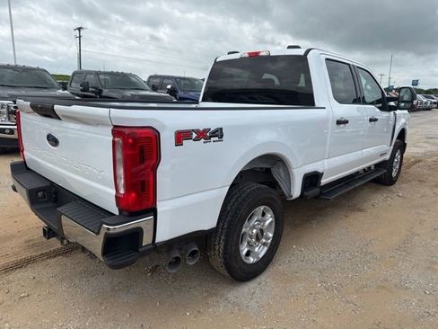 Used 2025 Ford F250 XLT w/ FX4 Off-Road Package image 6