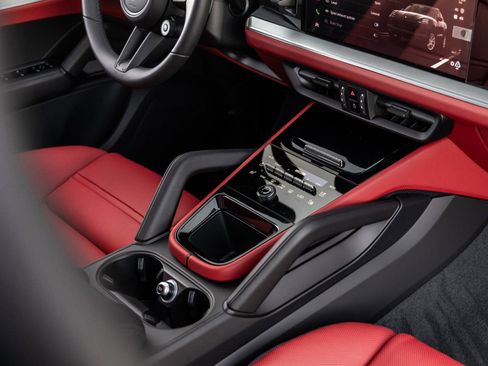 New 2026 Porsche Cayenne S image 31