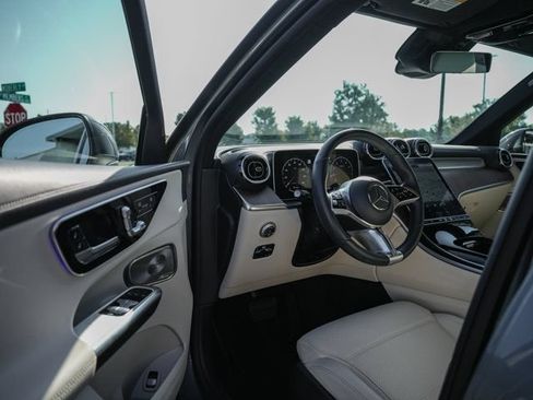 Certified 2023 Mercedes-Benz GLC 300 4MATIC image 15