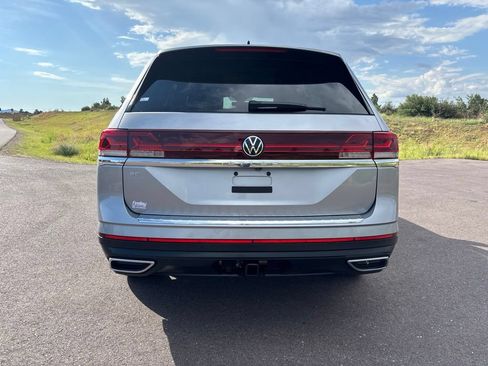 Used 2024 Volkswagen Atlas SE FWD image 5