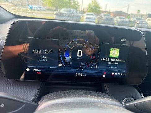 Used 2025 Chevrolet Equinox LT FWD image 19