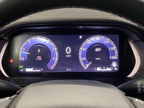 New 2025 Jeep Grand Cherokee Limited w/ Luxury Tech Group II image 18