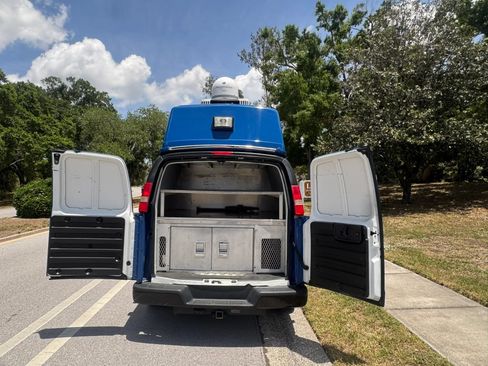 Used 2013 Chevrolet Express 3500 Extended w/ Power Package RWD image 50