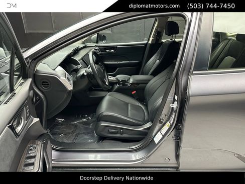 Used 2018 Honda Clarity Touring image 17