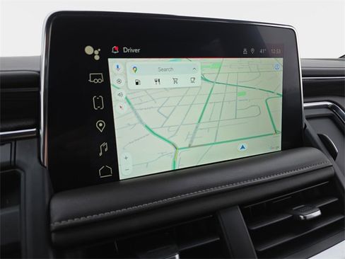 Used 2023 GMC Yukon XL SLT w/ SLT Premium Package image 26