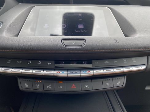Used 2019 Cadillac XT4 Premium Luxury AWD/4WD image 34