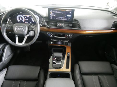 Used 2023 Audi Q5 2.0T Prestige AWD/4WD image 10