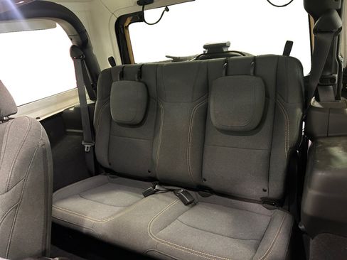 Used 2025 Jeep Wrangler Sport AWD/4WD image 23