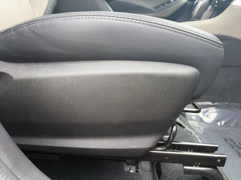Used 2023 Subaru Forester Limited AWD/4WD image 33