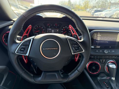 Used 2024 Chevrolet Camaro LT w/ Technology Package RWD image 20