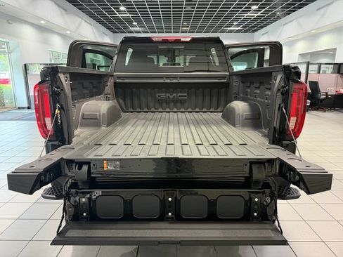Used 2026 GMC Sierra 1500 Denali AWD/4WD image 11
