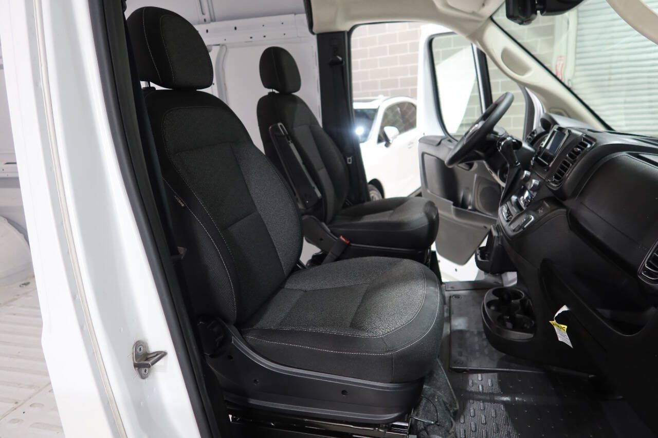 Used 2024 RAM ProMaster 2500 w/ Safety Group FWD image 12