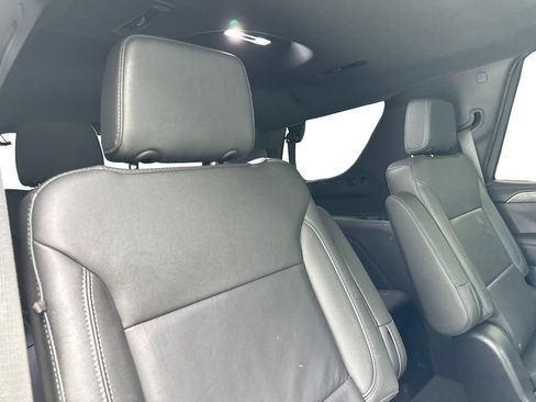 Used 2024 Chevrolet Tahoe Z71 w/ Luxury Package AWD/4WD image 43