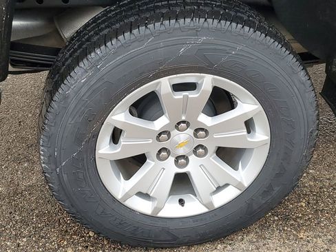 Used 2022 Chevrolet Colorado LT w/ Luxury Package image 36