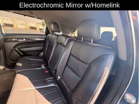 Used 2014 Kia Sorento LX w/ Touring Package (LX) AWD/4WD image 14